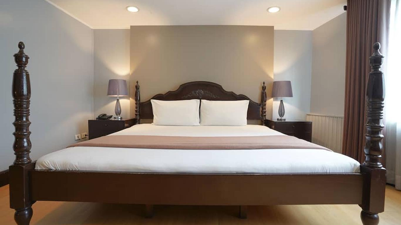 Arzo Hotel Manila