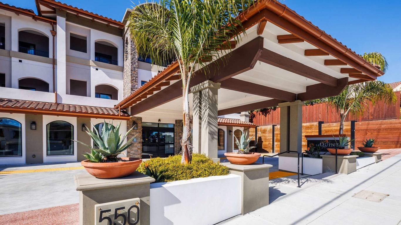 La Quinta Inn & Suites by Wyndham Santa Cruz