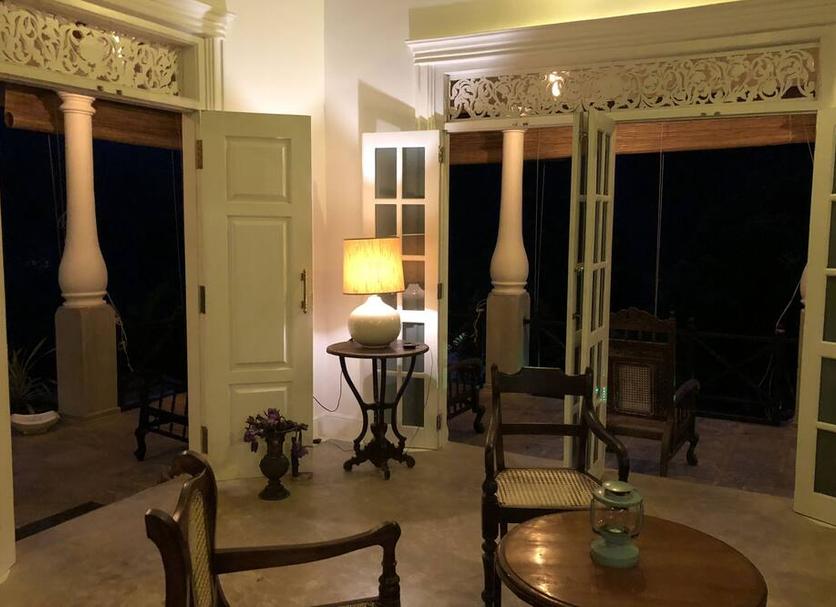 Dining room Photo