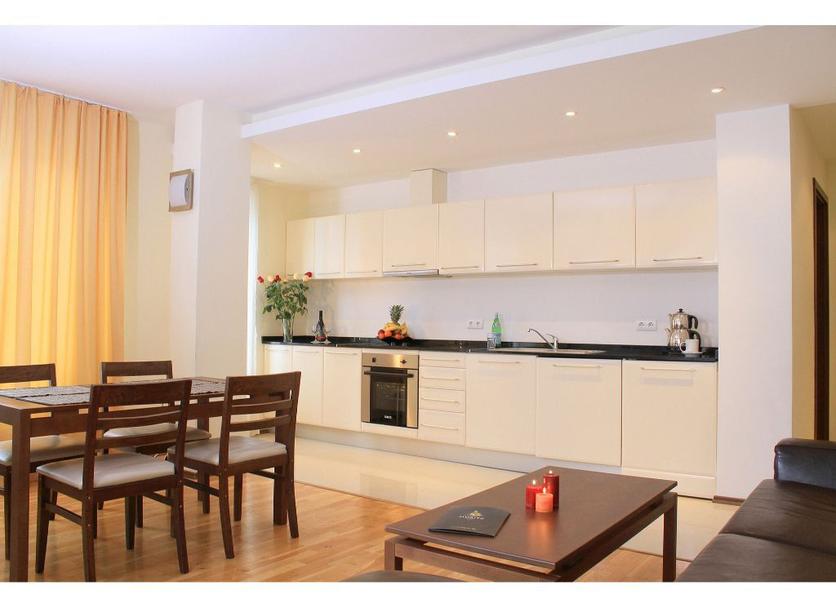 Kitchen Photo