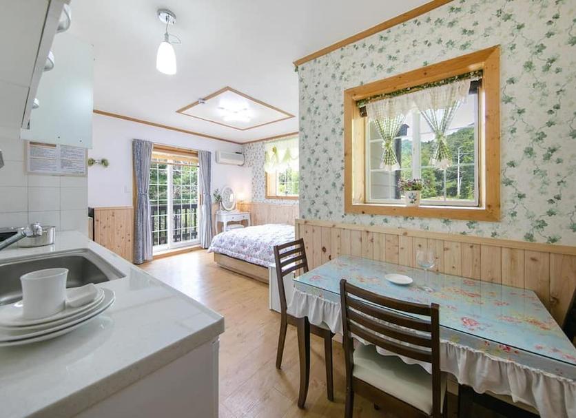Dining room Photo
