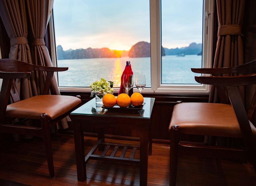 Dining room Photo