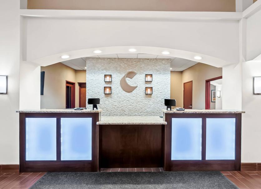 Front desk Photo
