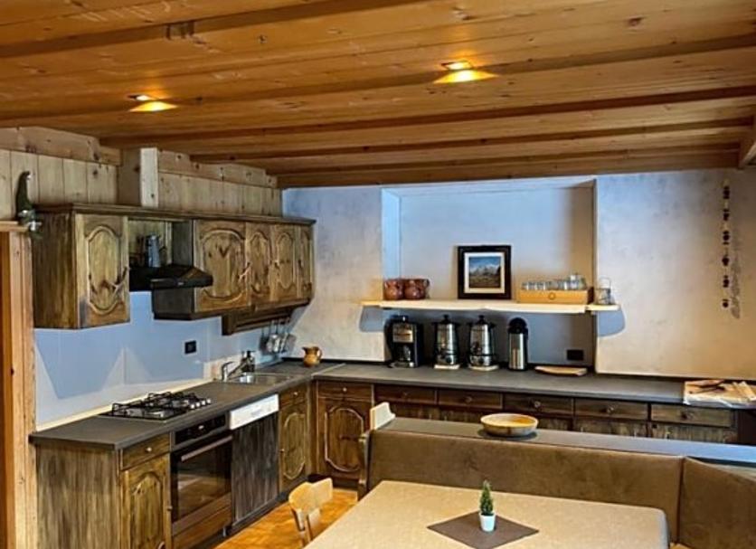 Kitchen Photo