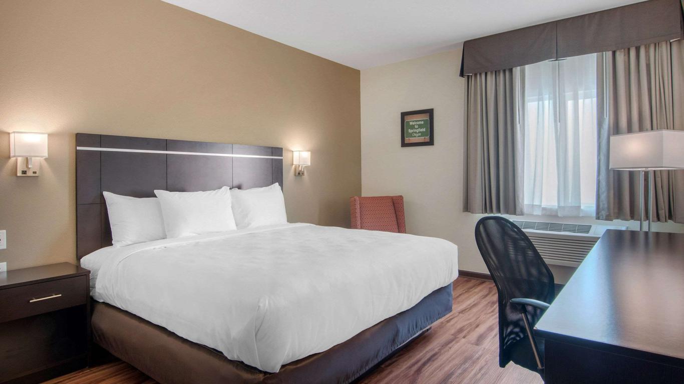 Econo Lodge Inn & Suites