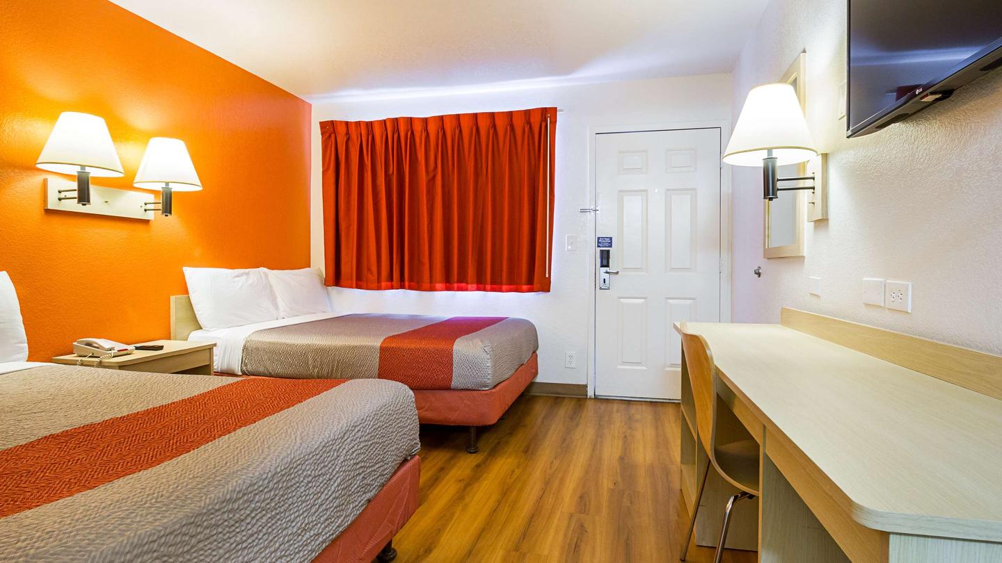 Motel 6 Mesa North from $74. Mesa Hotel Deals & Reviews - KAYAK