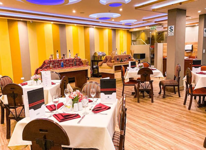 Restaurant Photo