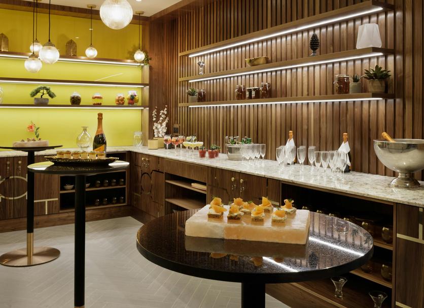 Buffet Photo