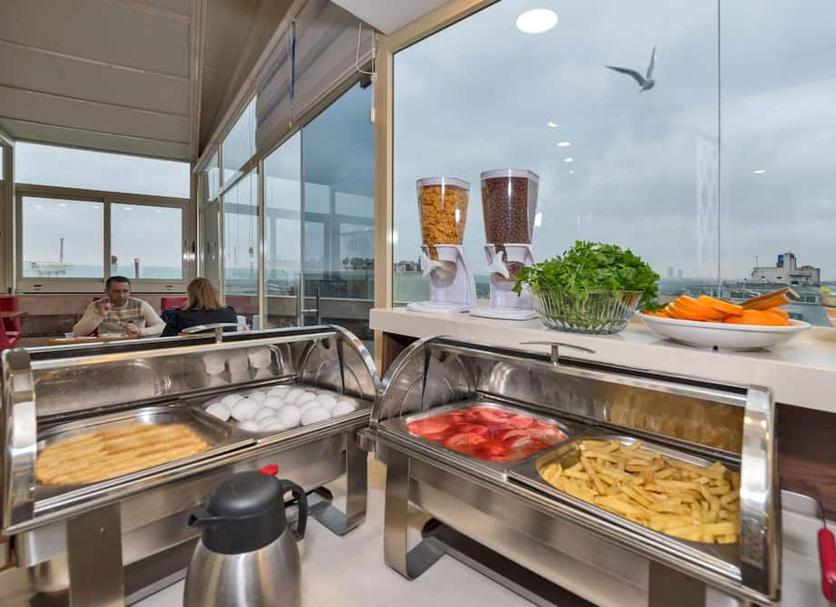 Buffet Photo