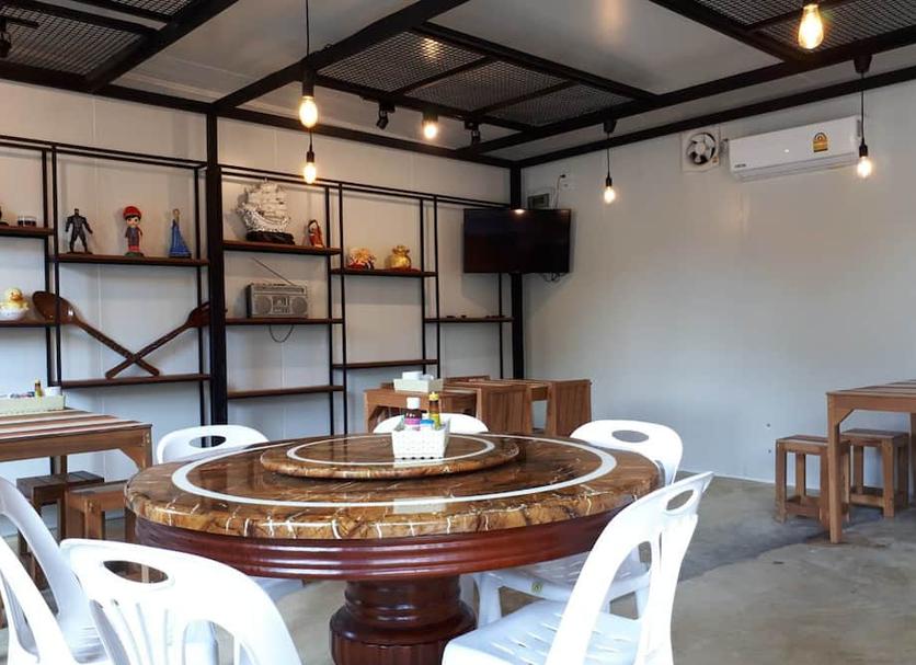 Dining room Photo