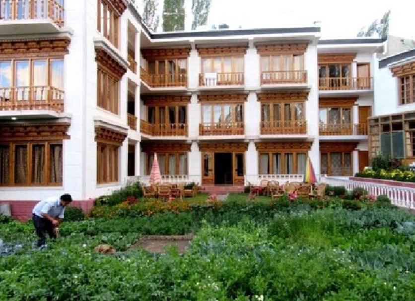 Building Photo