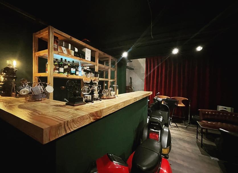 Bar Photo