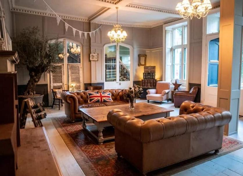 Lounge Photo