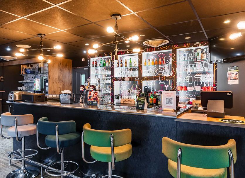 Bar Photo