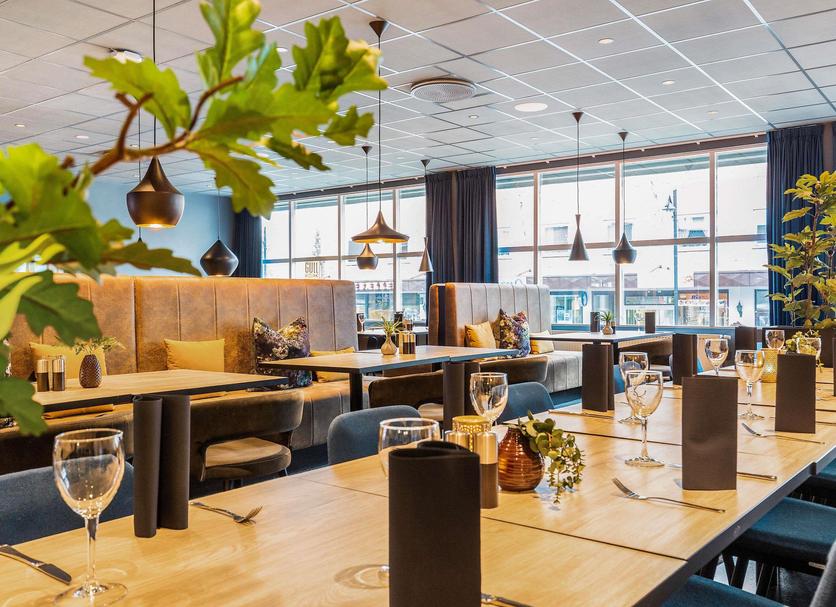 Restaurant Photo