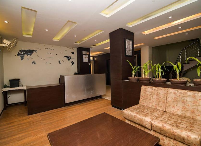 Front desk Photo