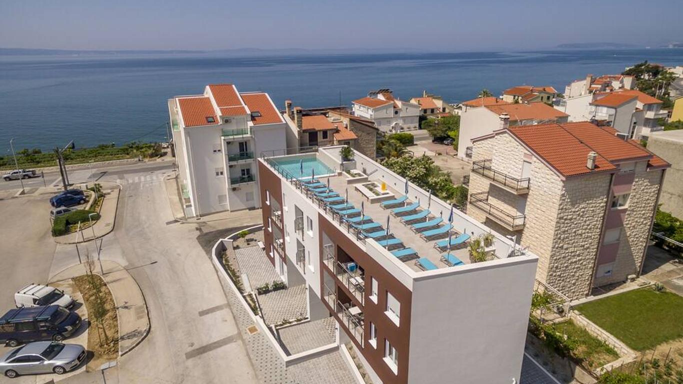 Ringo Apartments