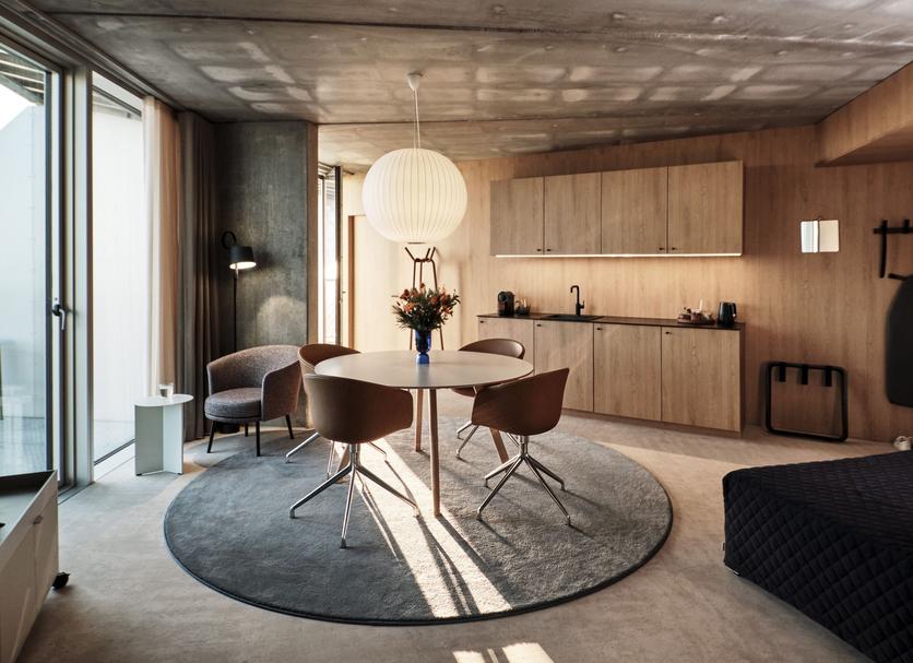Dining room Photo