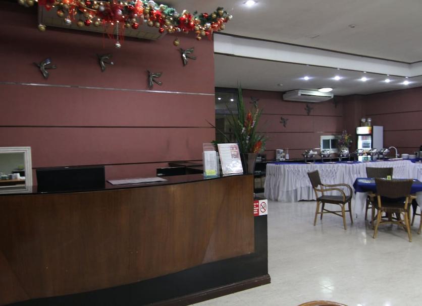 Front desk Photo