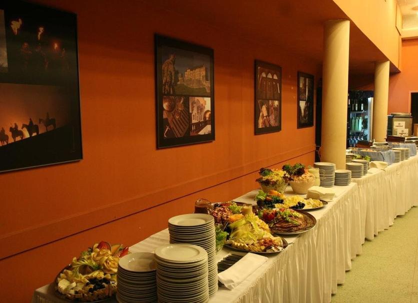 Buffet Photo