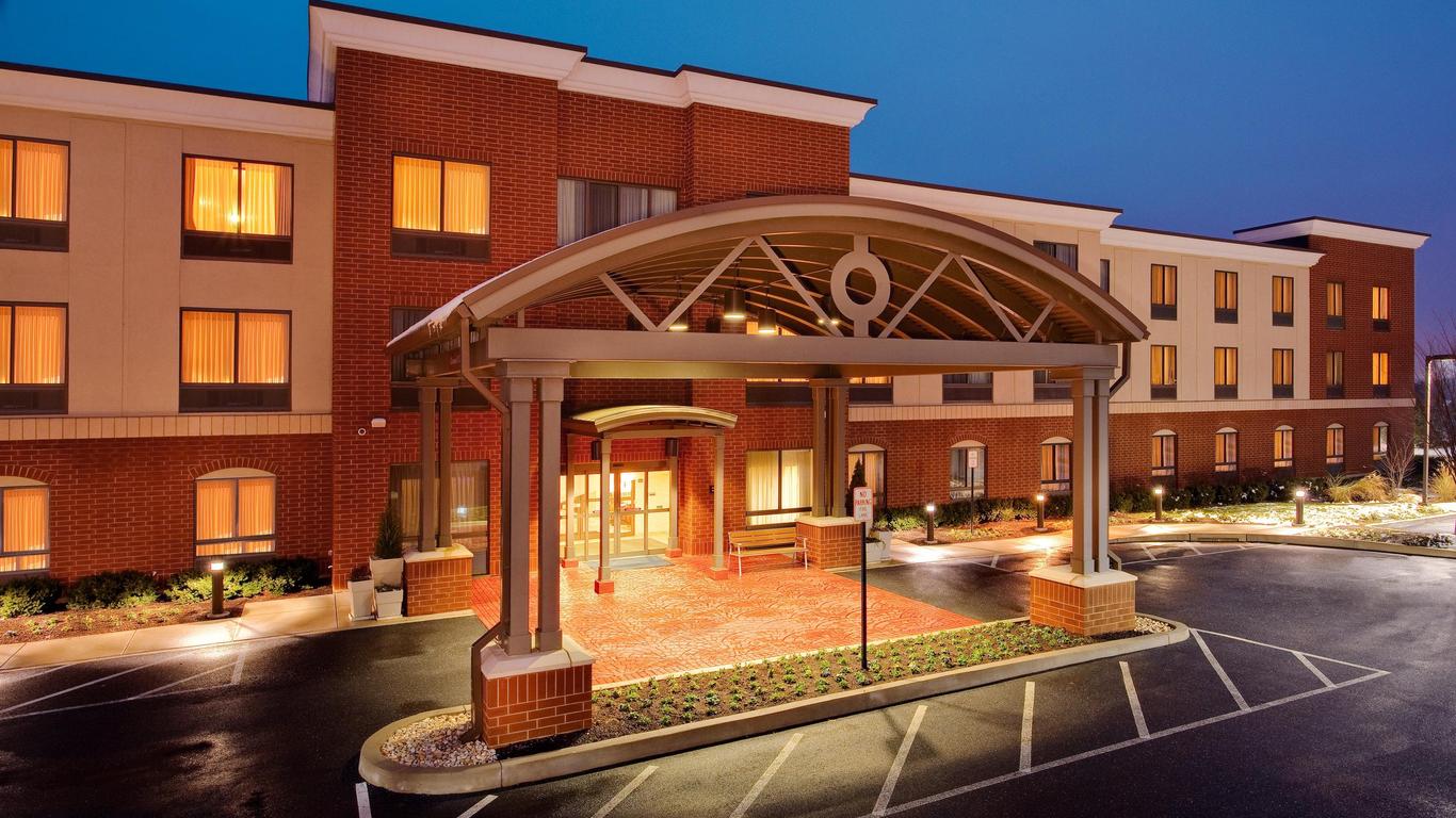 Holiday Inn Express & Suites Bethlehem Arpt-Allentown Area