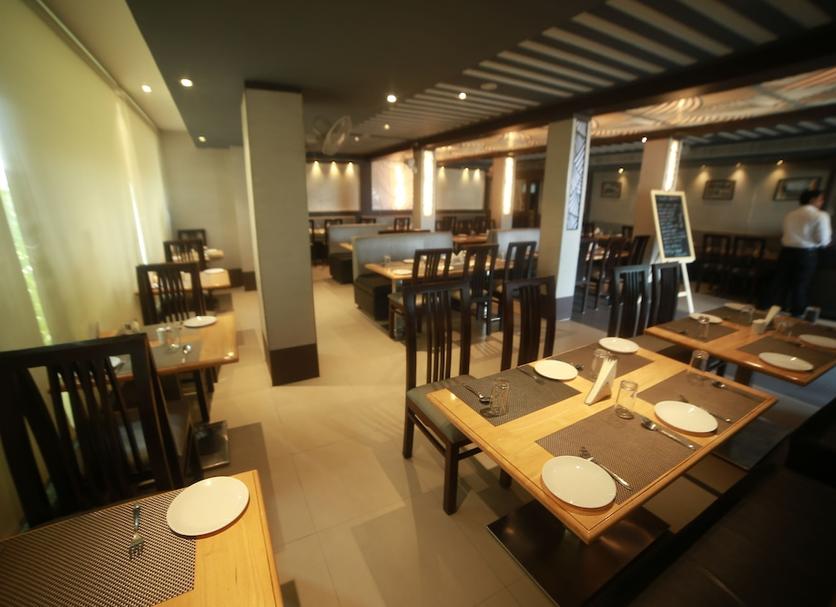 Restaurant Photo