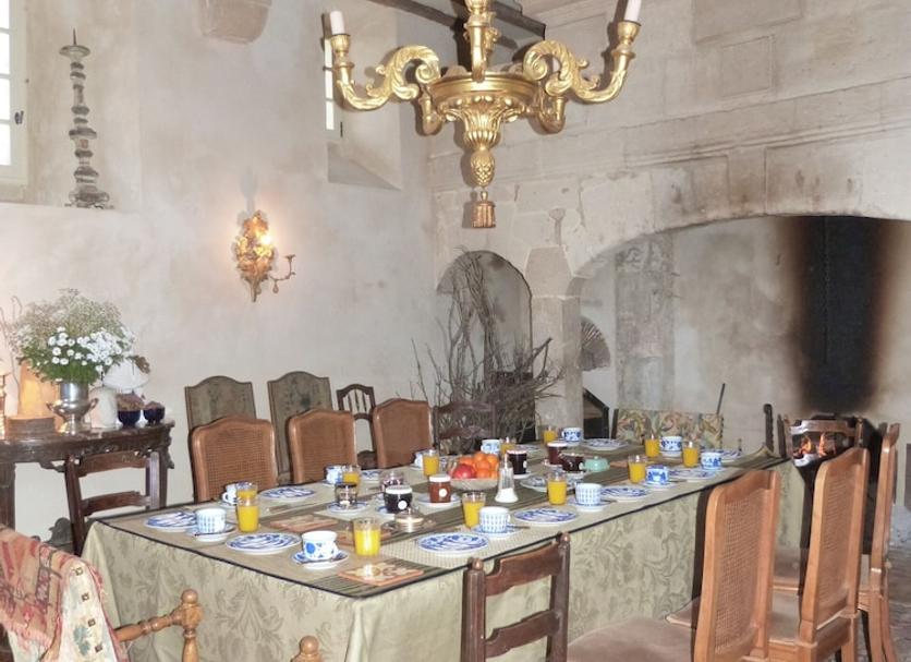 Dining room Photo