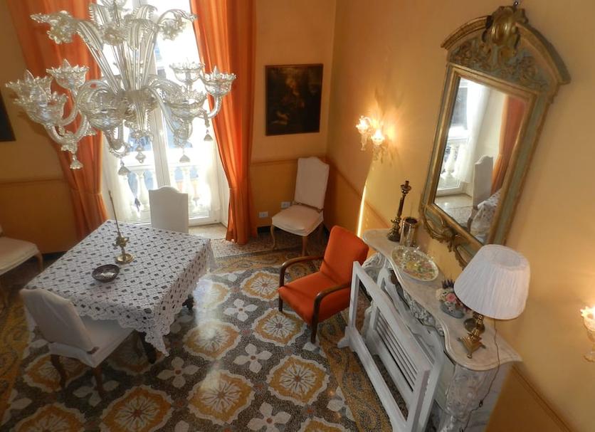 Dining room Photo