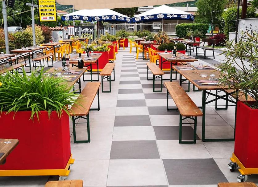 Restaurant Photo