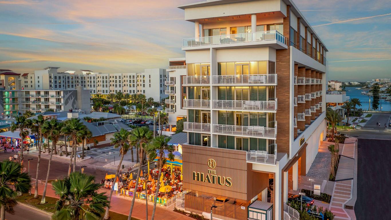 The Hiatus Clearwater Beach, Curio Collection by Hilton