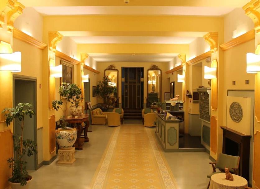 Lobby Photo