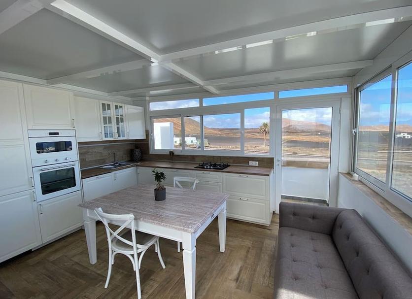 Kitchen Photo