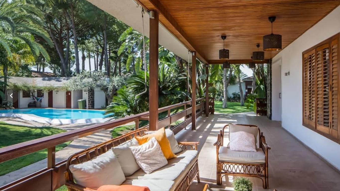 El Oasis Resort