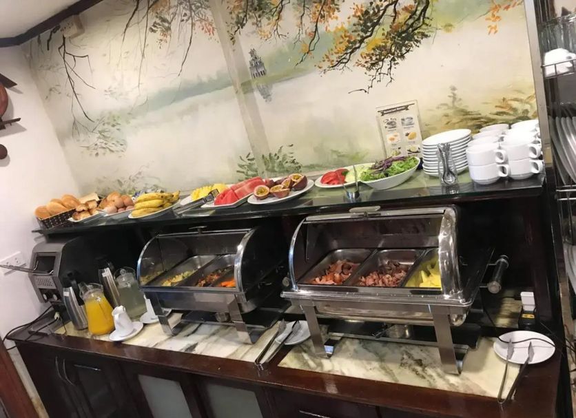 Buffet Photo