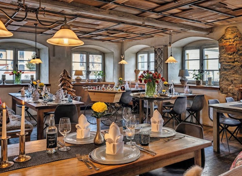 Restaurant Photo