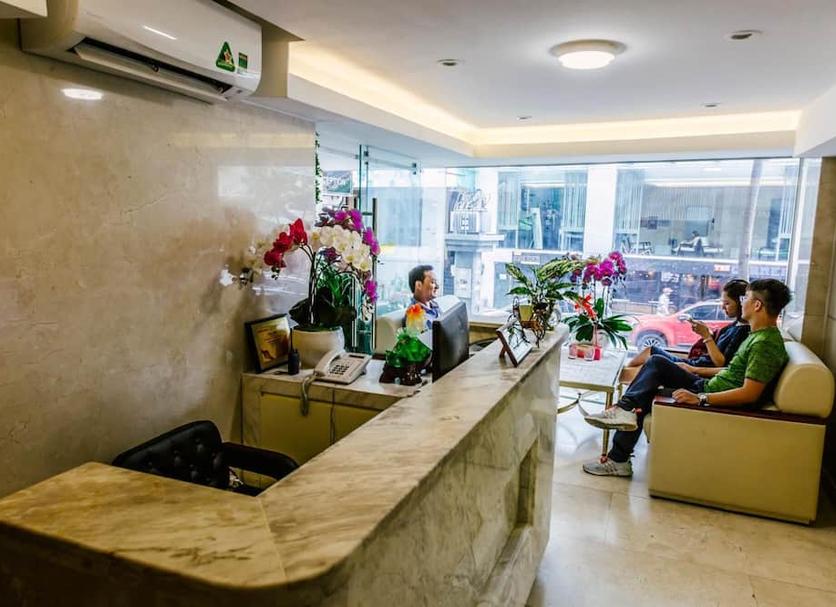 Front desk Photo