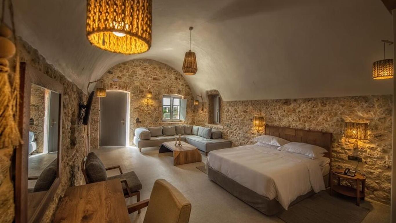 Ippola Boutique Hotel