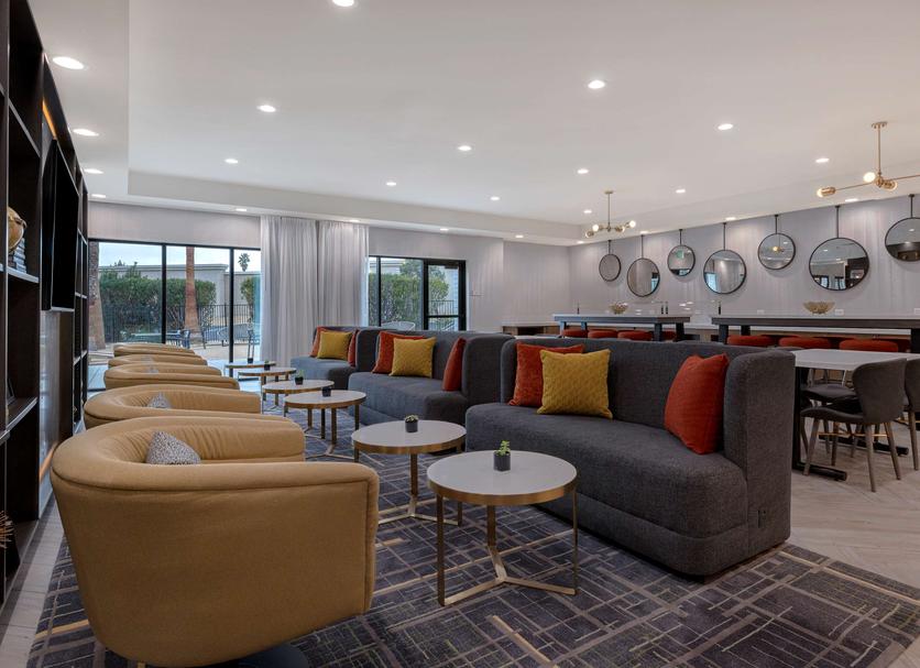 Lounge Photo