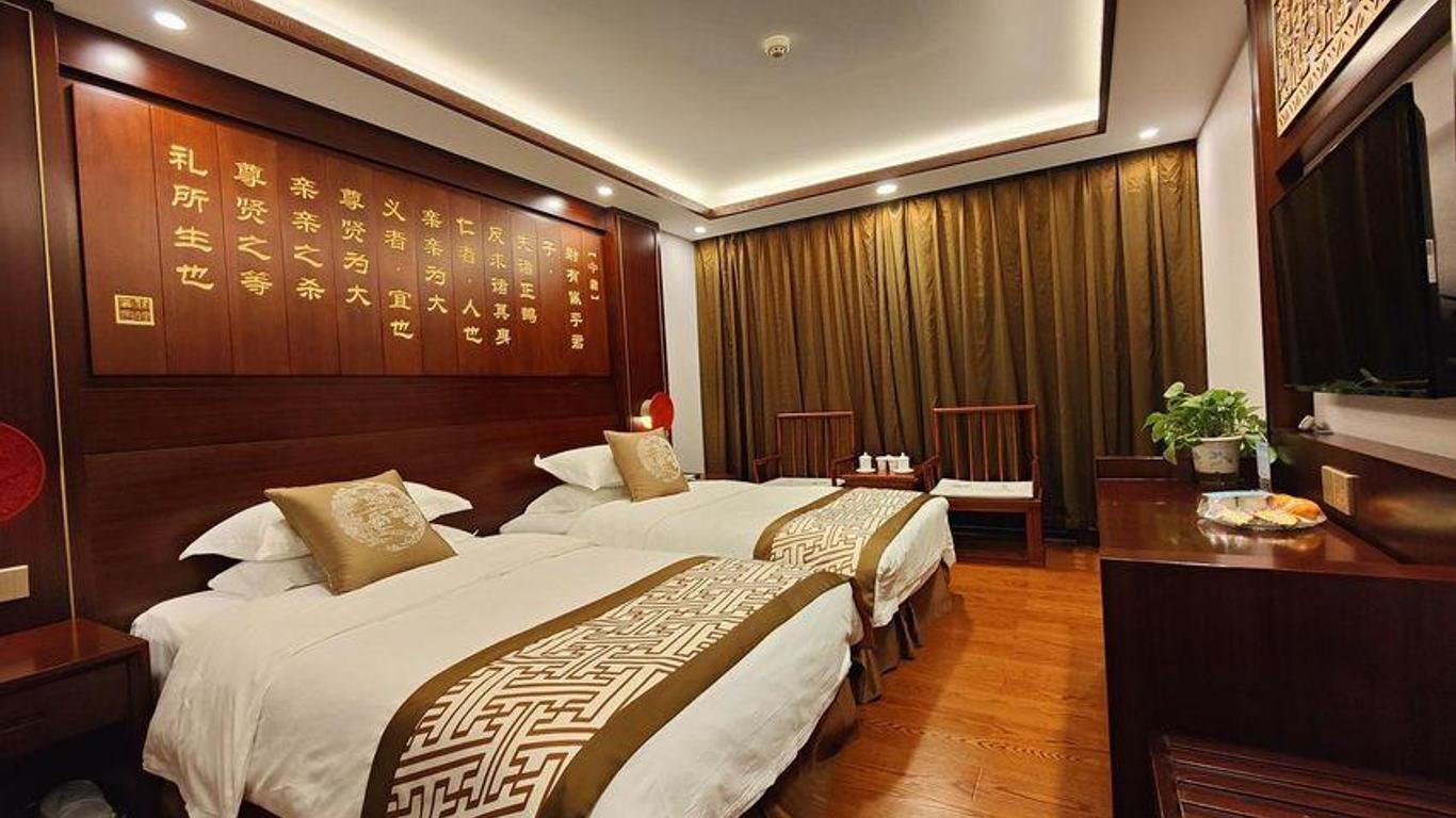 Queli Hotel