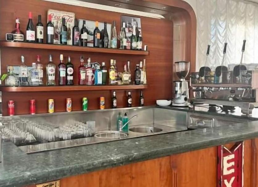 Bar Photo