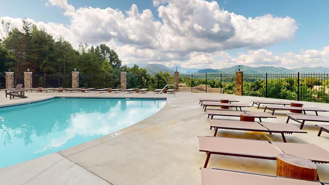 Viewpoint Condominiums