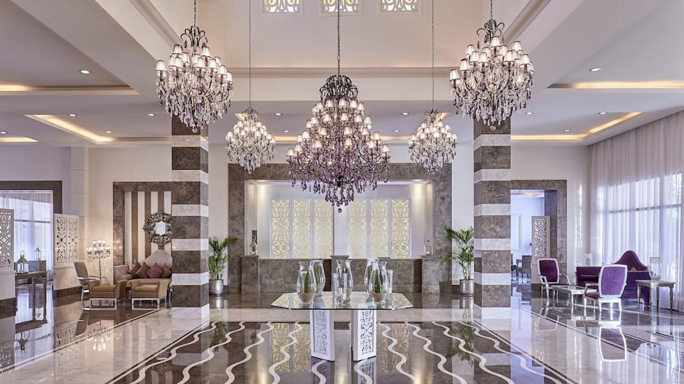 Jaz Elite Crystal, Almaza Bay