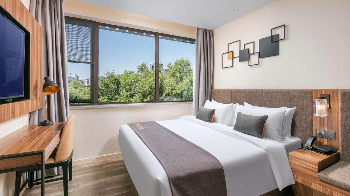 Home Inn Plus Hangzhou West Lake Lakeside Hefang Pedestrian Street