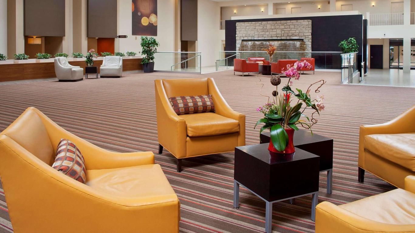 Wyndham Columbus