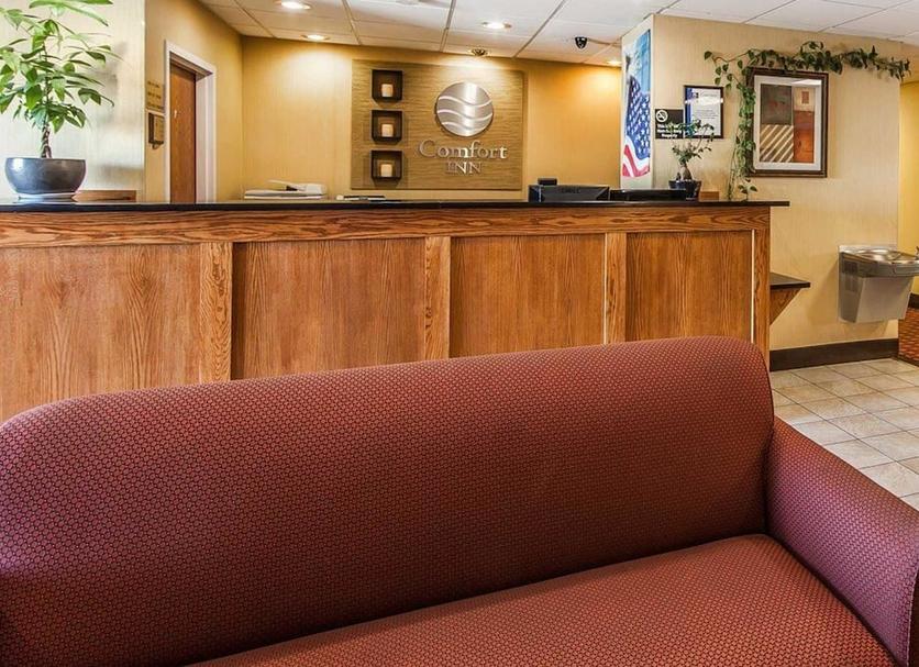 Front desk Photo