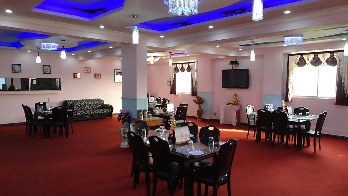 City Hotel