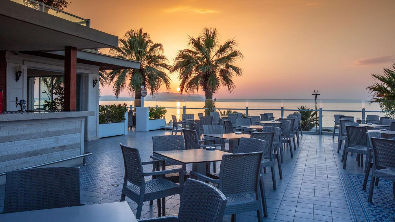 Palm Wings Beach Resort & Spa Kusadasi