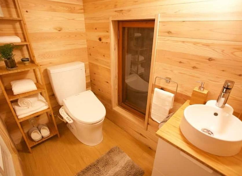 Bathroom Photo