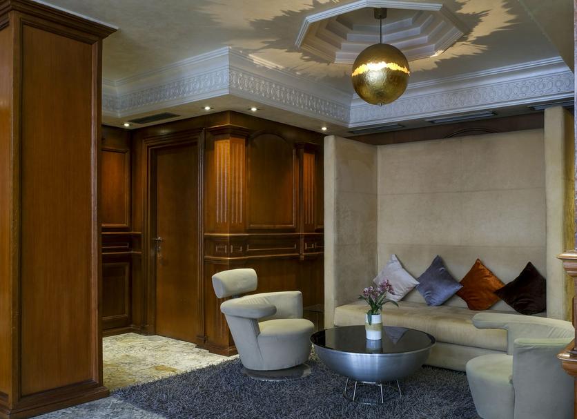 Lounge Photo