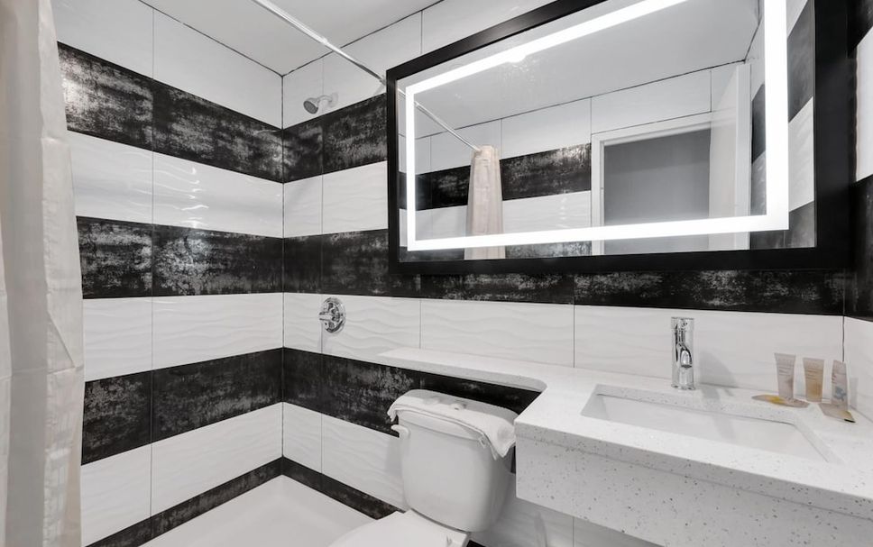 Hotel Mint Jfk Airport from 73. Queens Hotel Deals & Reviews KAYAK